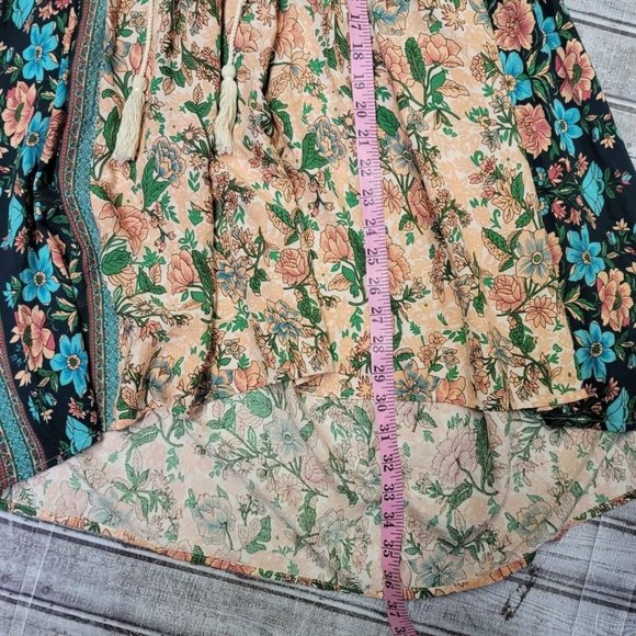 GiGio, Gorgeous Boho-Floral, Low V-Cut - Picture 5 of 10